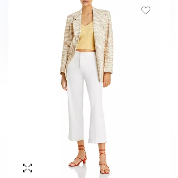 Paige Nellie Cropped Jeans in Crisp White - Picture 6 of 14